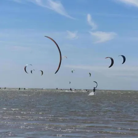 By Water Near Rotterdam Simonshaven